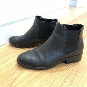 Cole Haan Ferri Chelsea Boot - 6.5